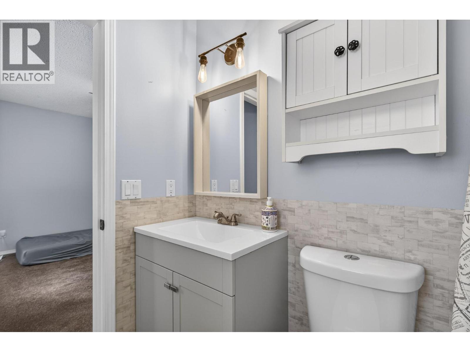  3220 McIver Road, West Kelowna