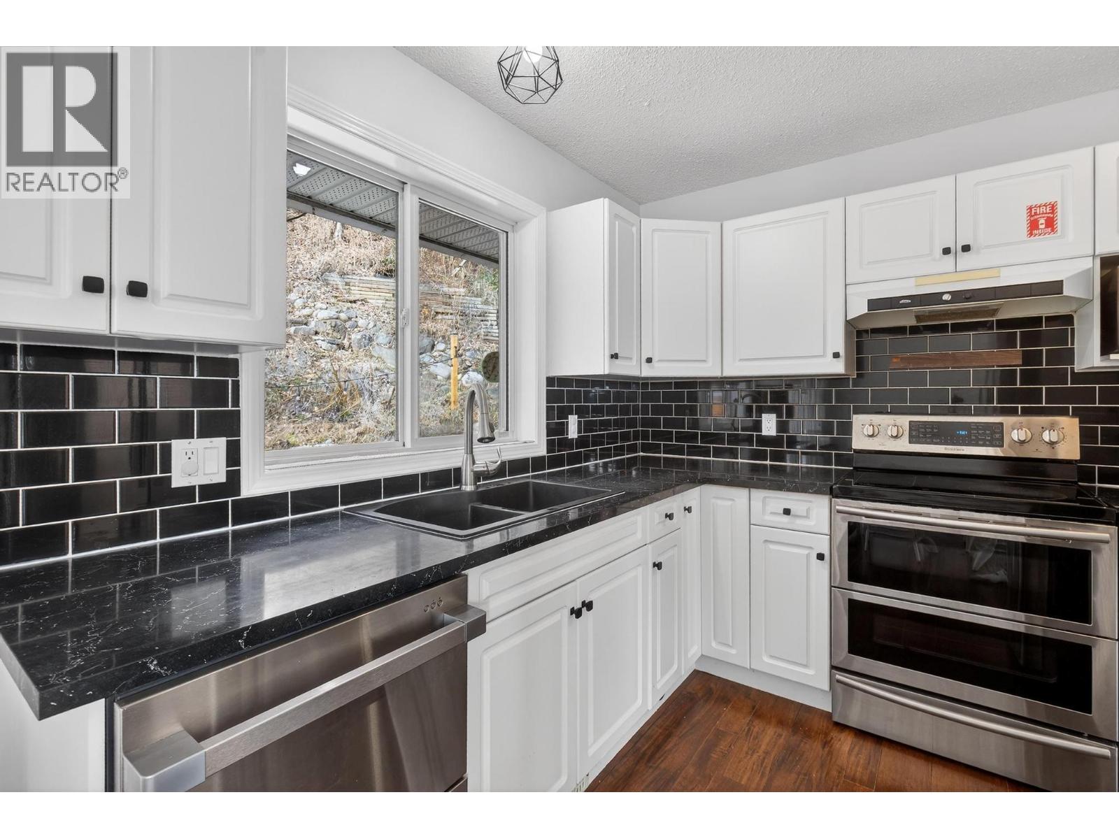  3220 McIver Road, West Kelowna