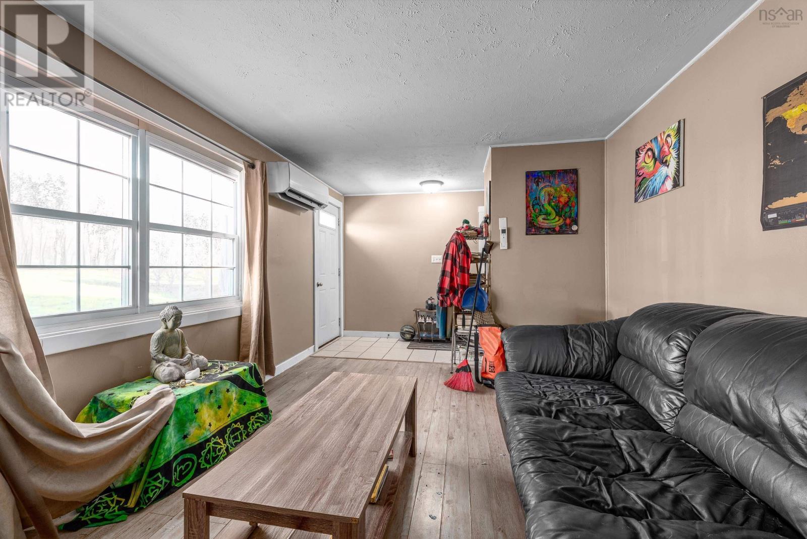 Property 4 of 19 of 116 Coronation Avenue