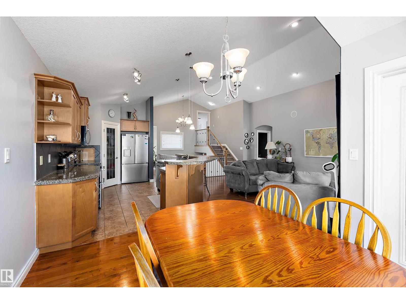 28 WOODS PL — photo 15