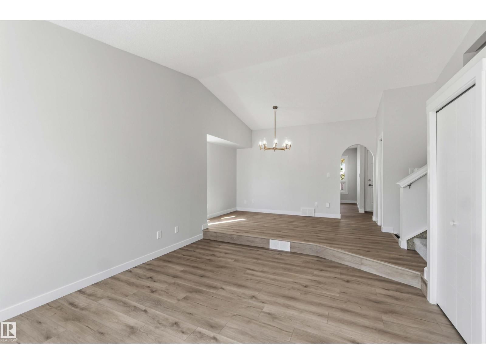 119 DORCHESTER DR - 4