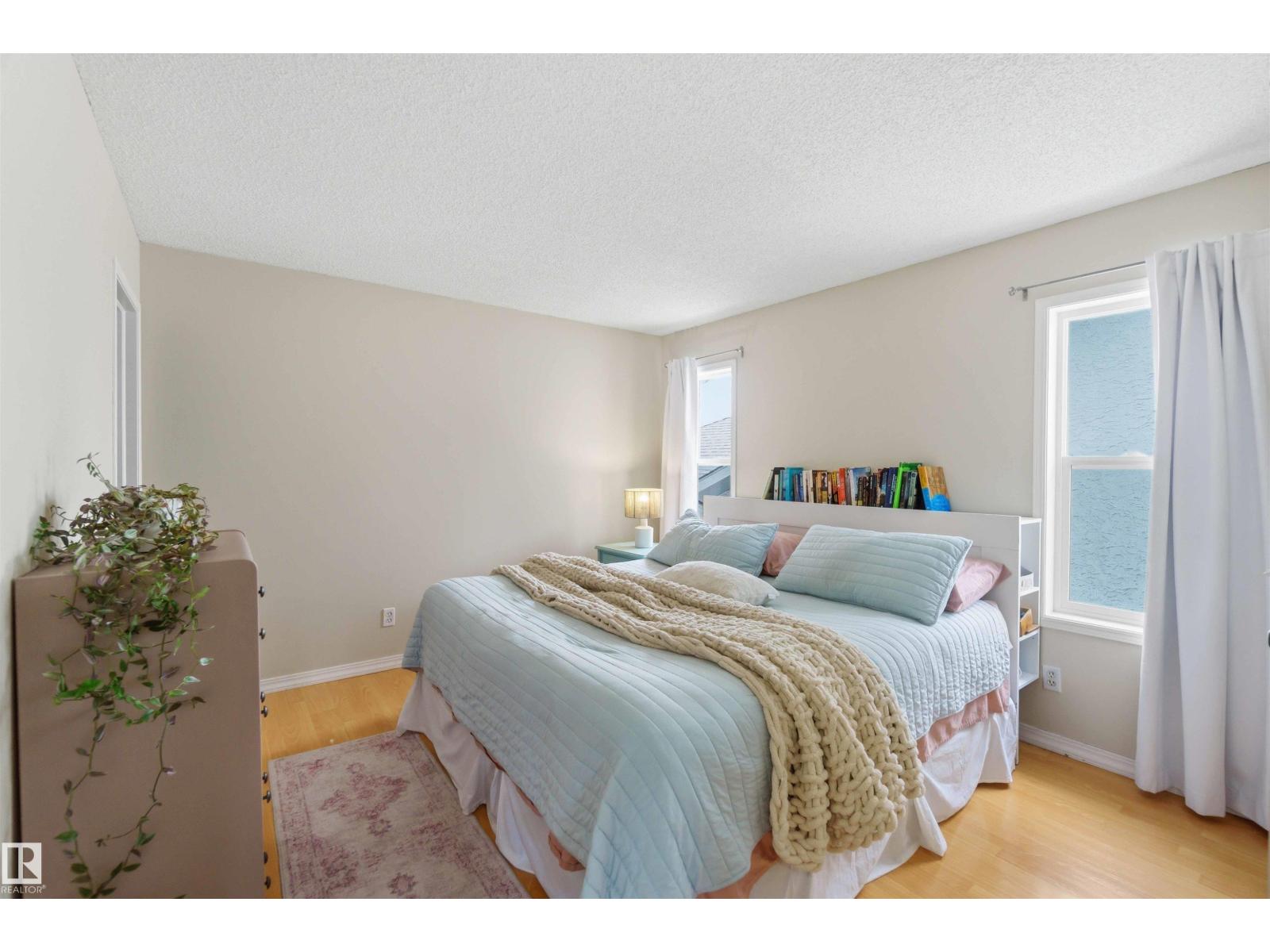 22 DONAHUE CL, St. Albert