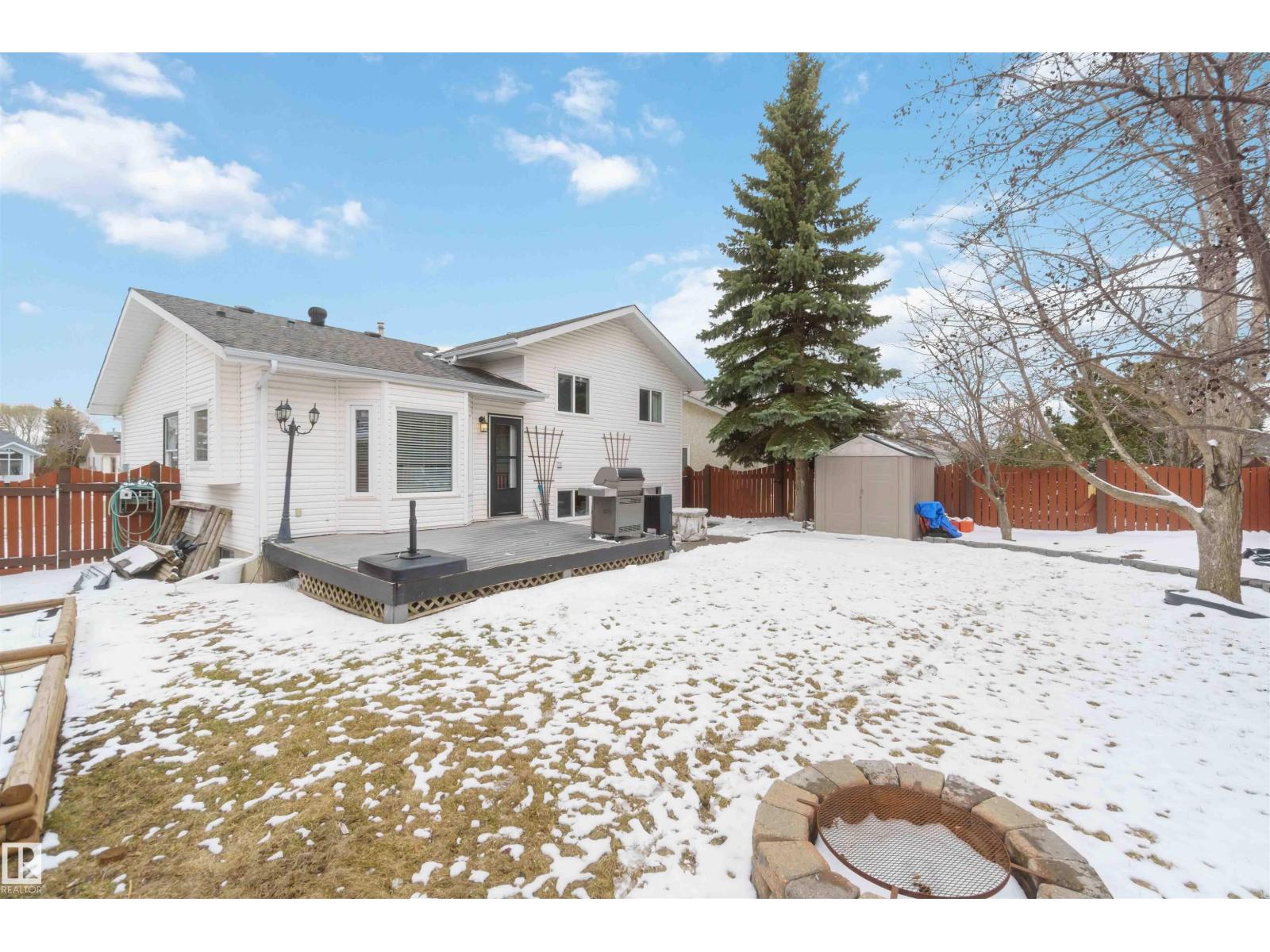 22 DONAHUE CL, St. Albert