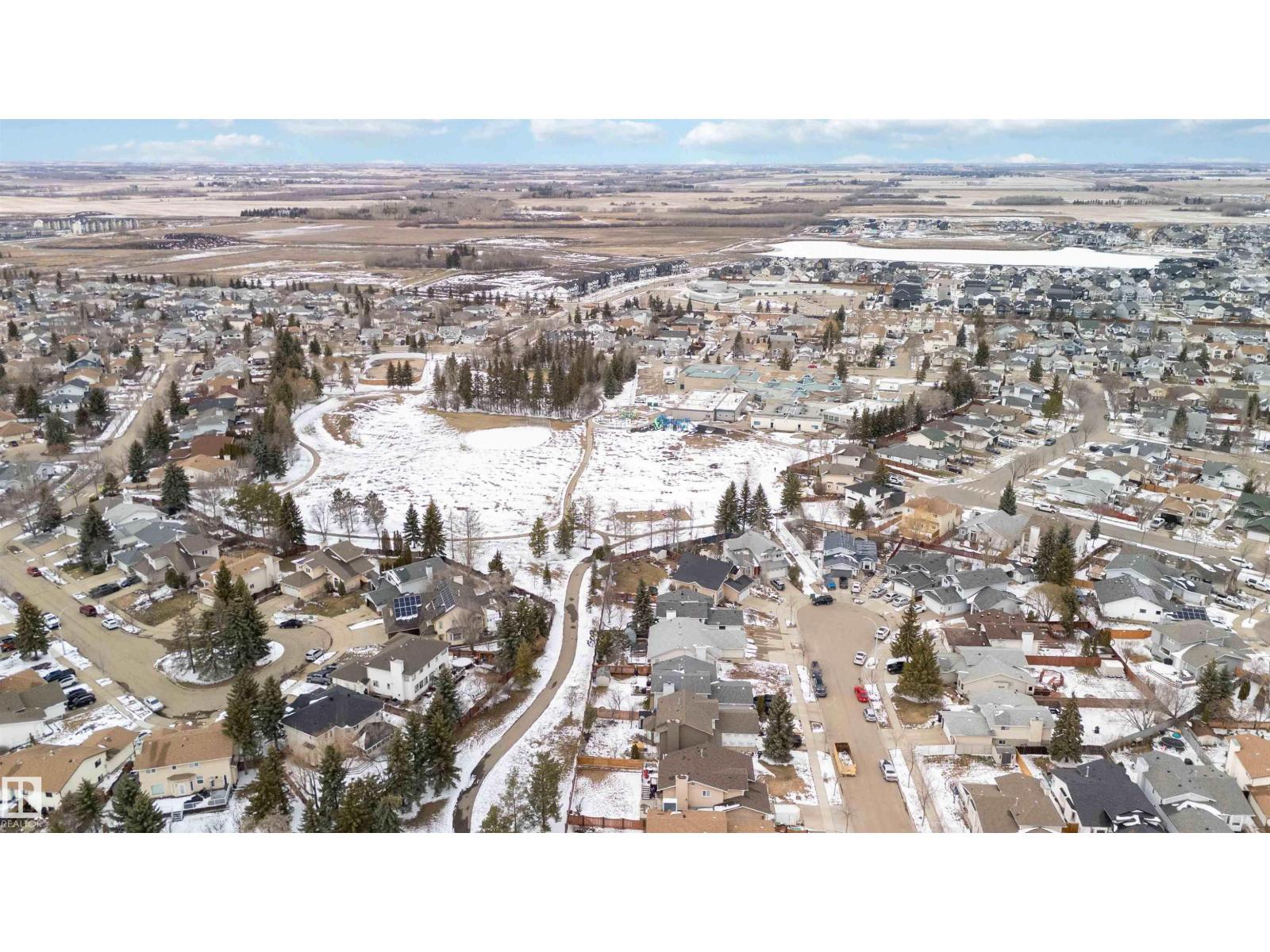 22 DONAHUE CL, St. Albert