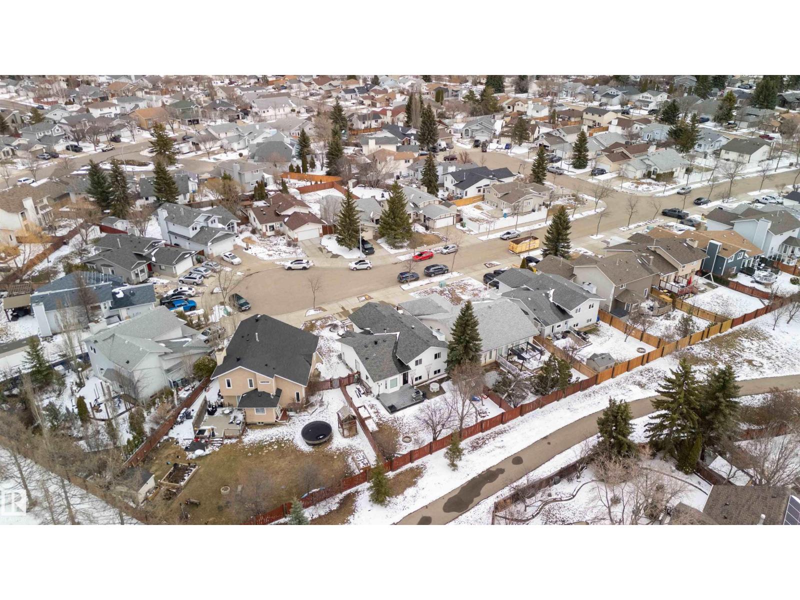 22 DONAHUE CL, St. Albert