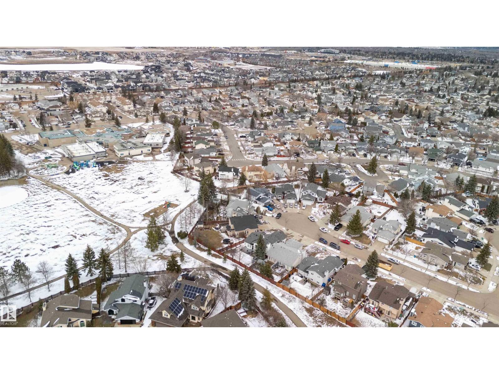22 DONAHUE CL, St. Albert