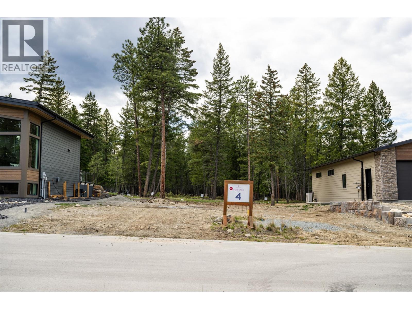  433 Wildstone Close North, Cranbrook