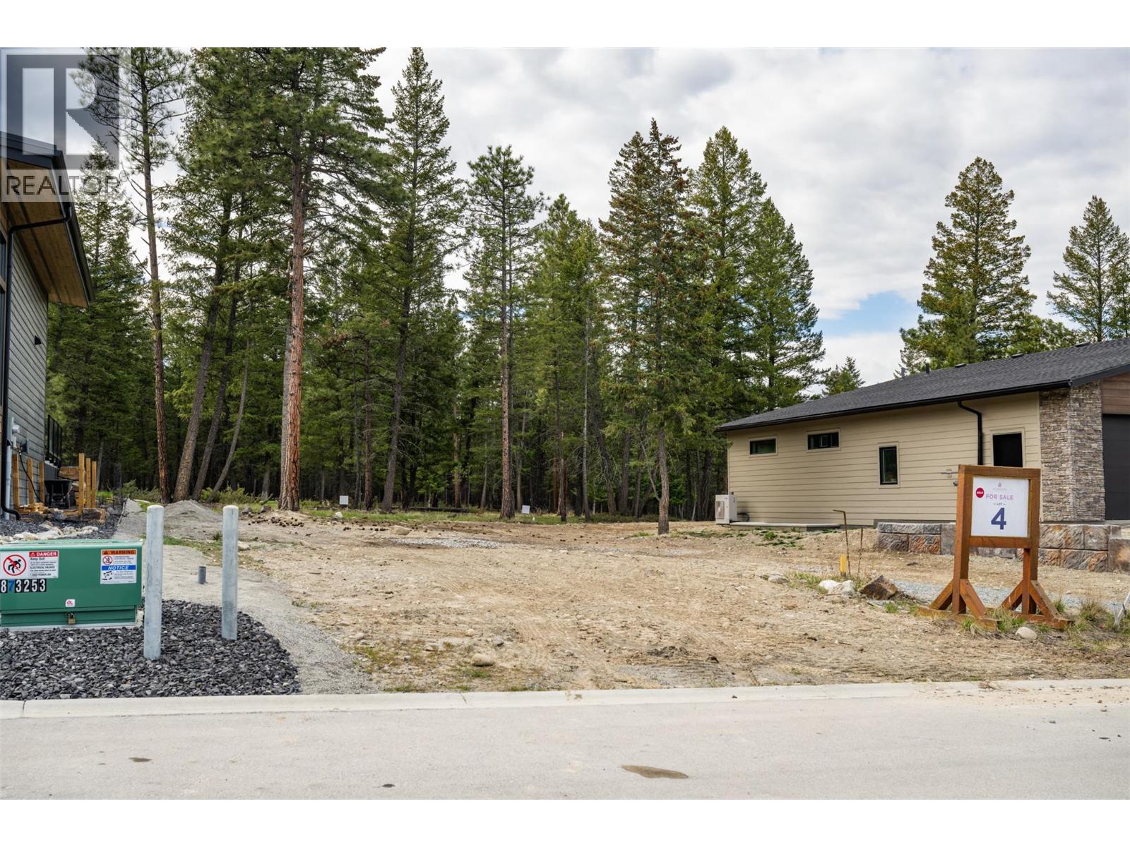  433 Wildstone Close North, Cranbrook
