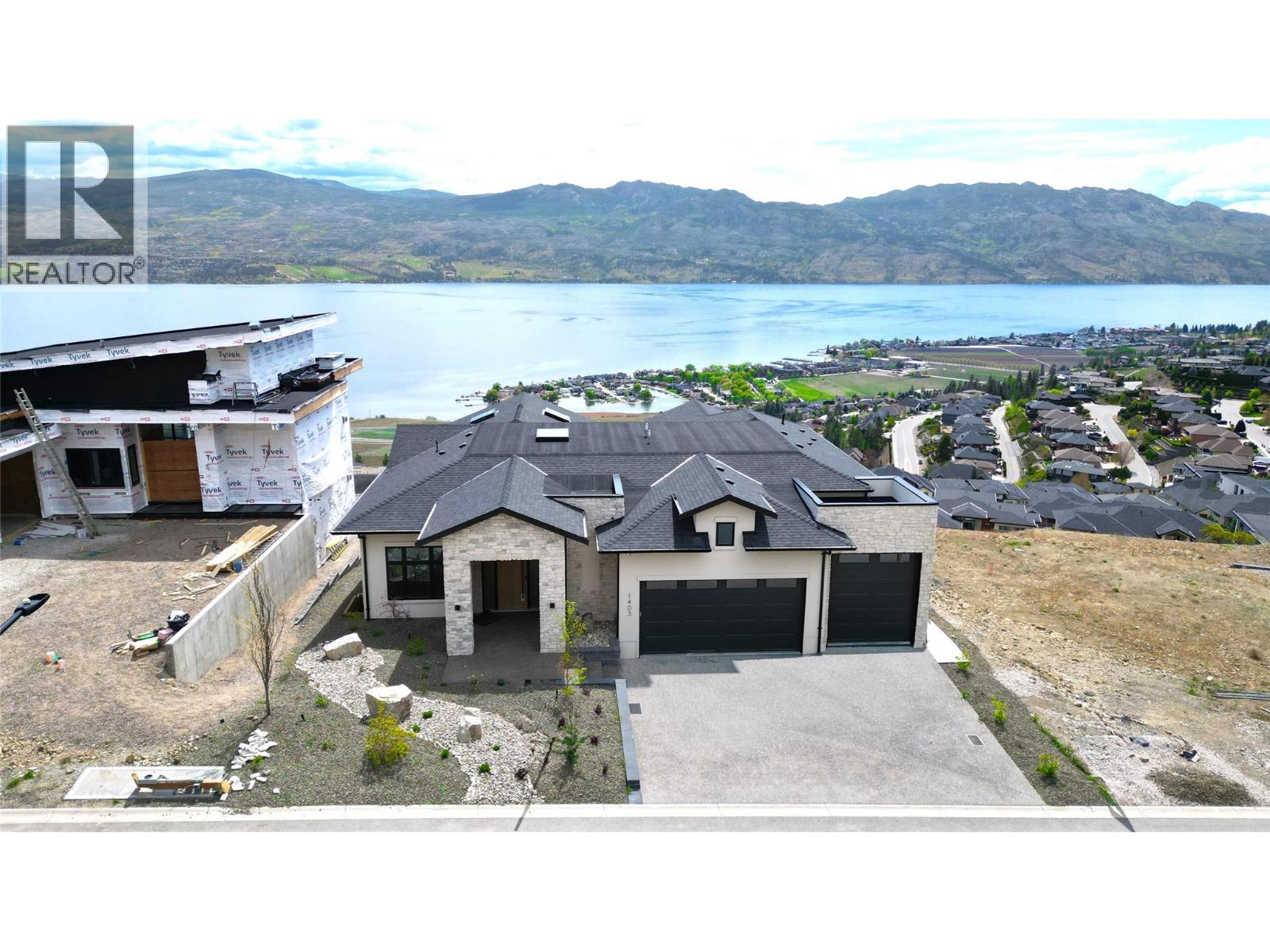  1403 Vineyard Drive, West Kelowna