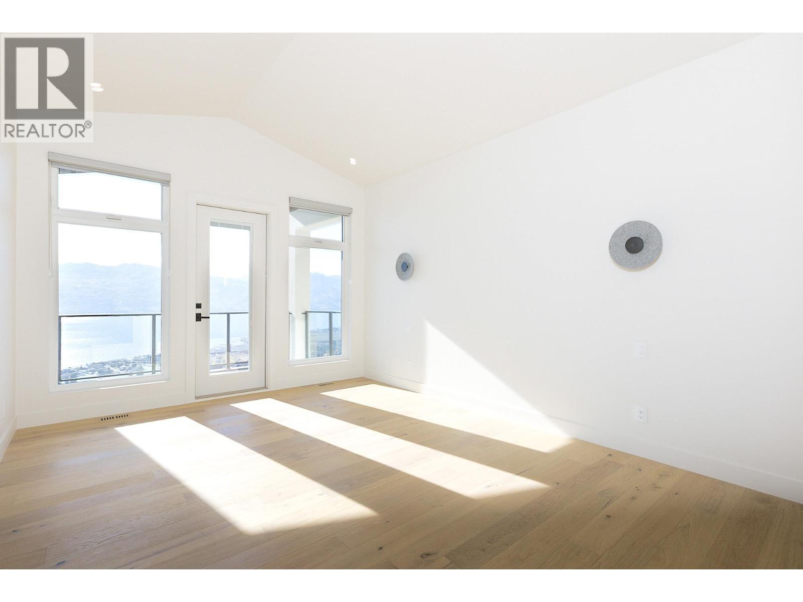  1403 Vineyard Drive, West Kelowna