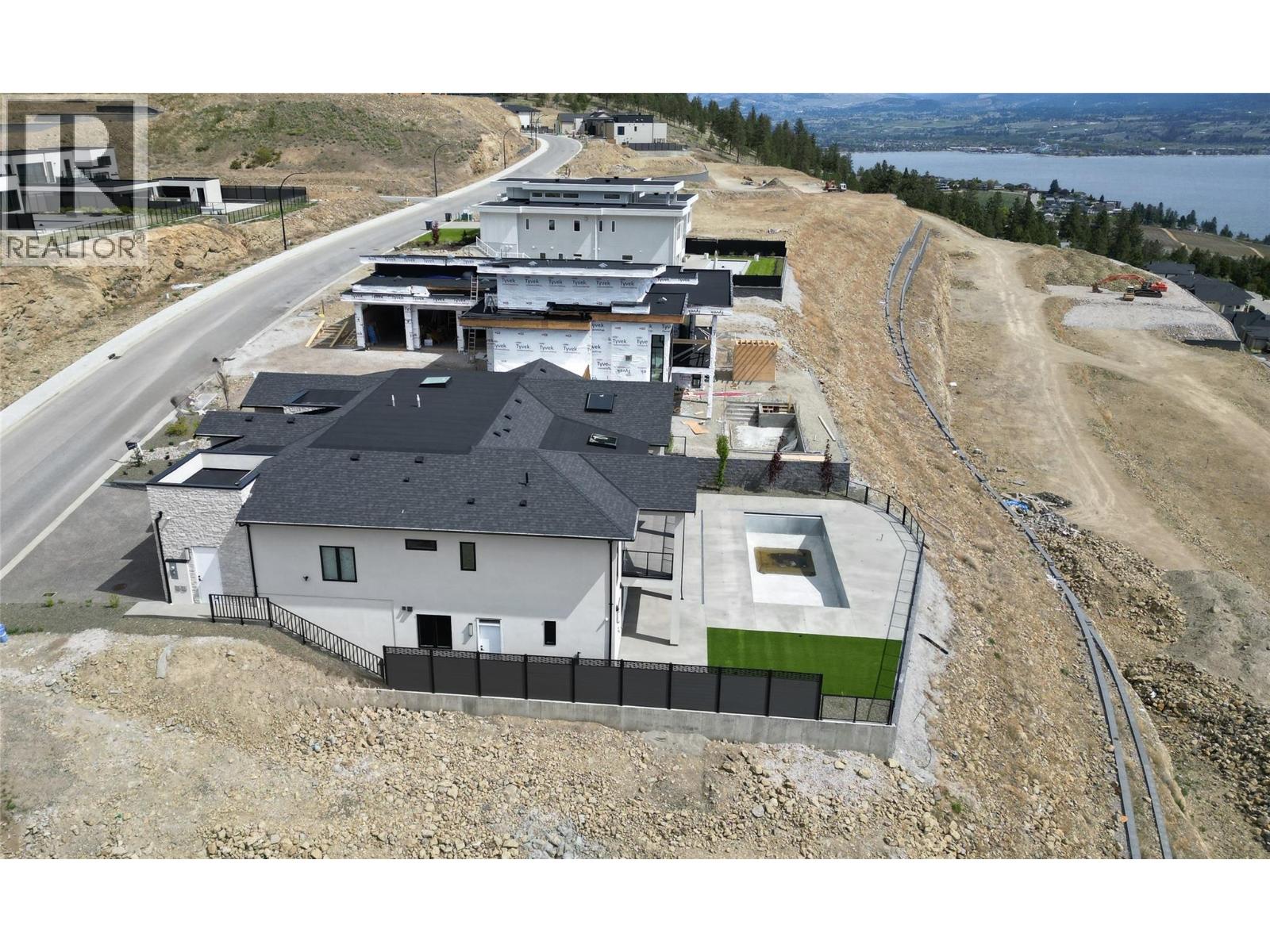  1403 Vineyard Drive, West Kelowna