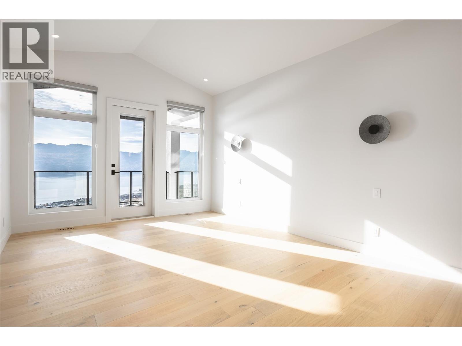  1403 Vineyard Drive, West Kelowna