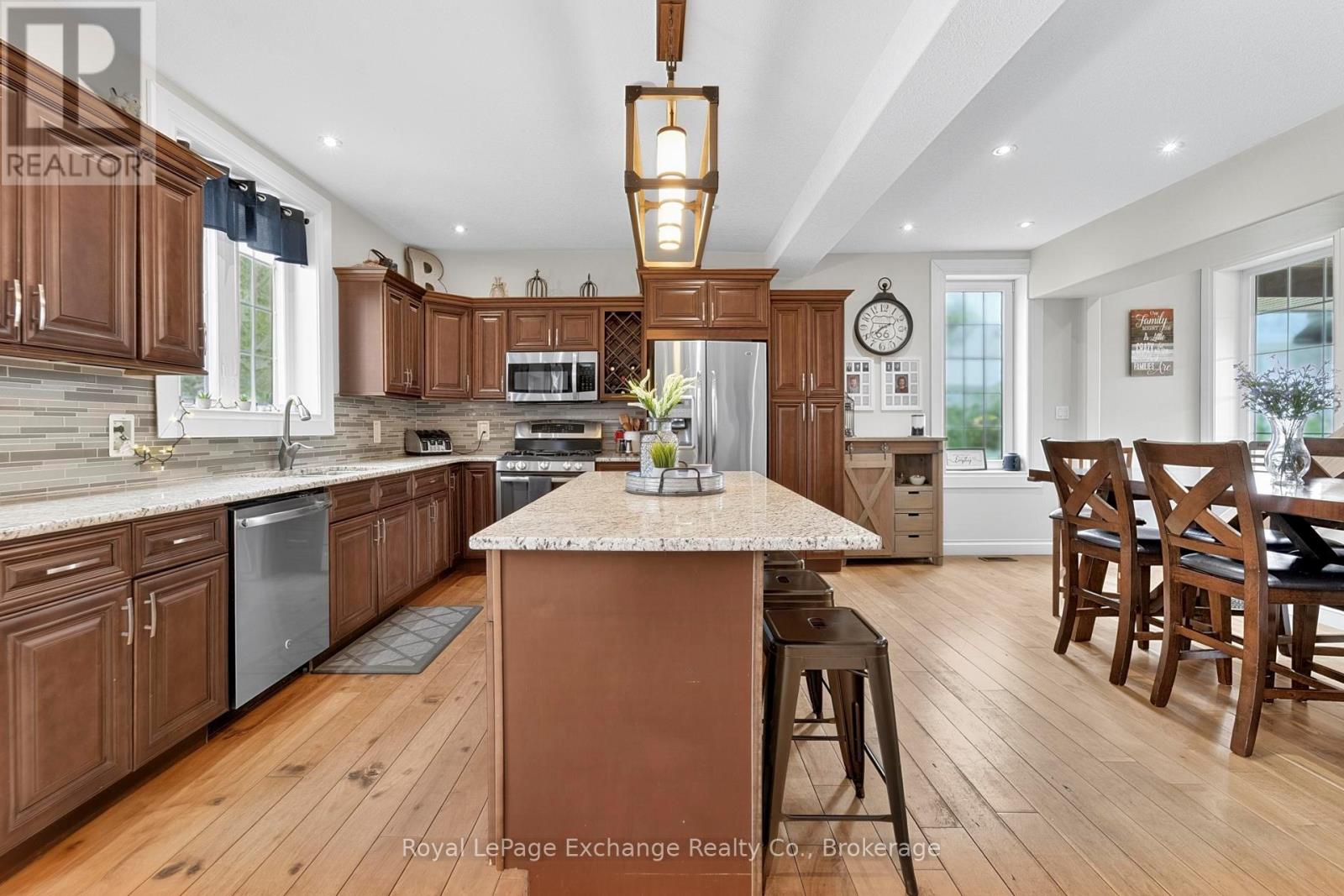 84189 UPPER RD., RR#3, LAKELAND ESTATES - 14