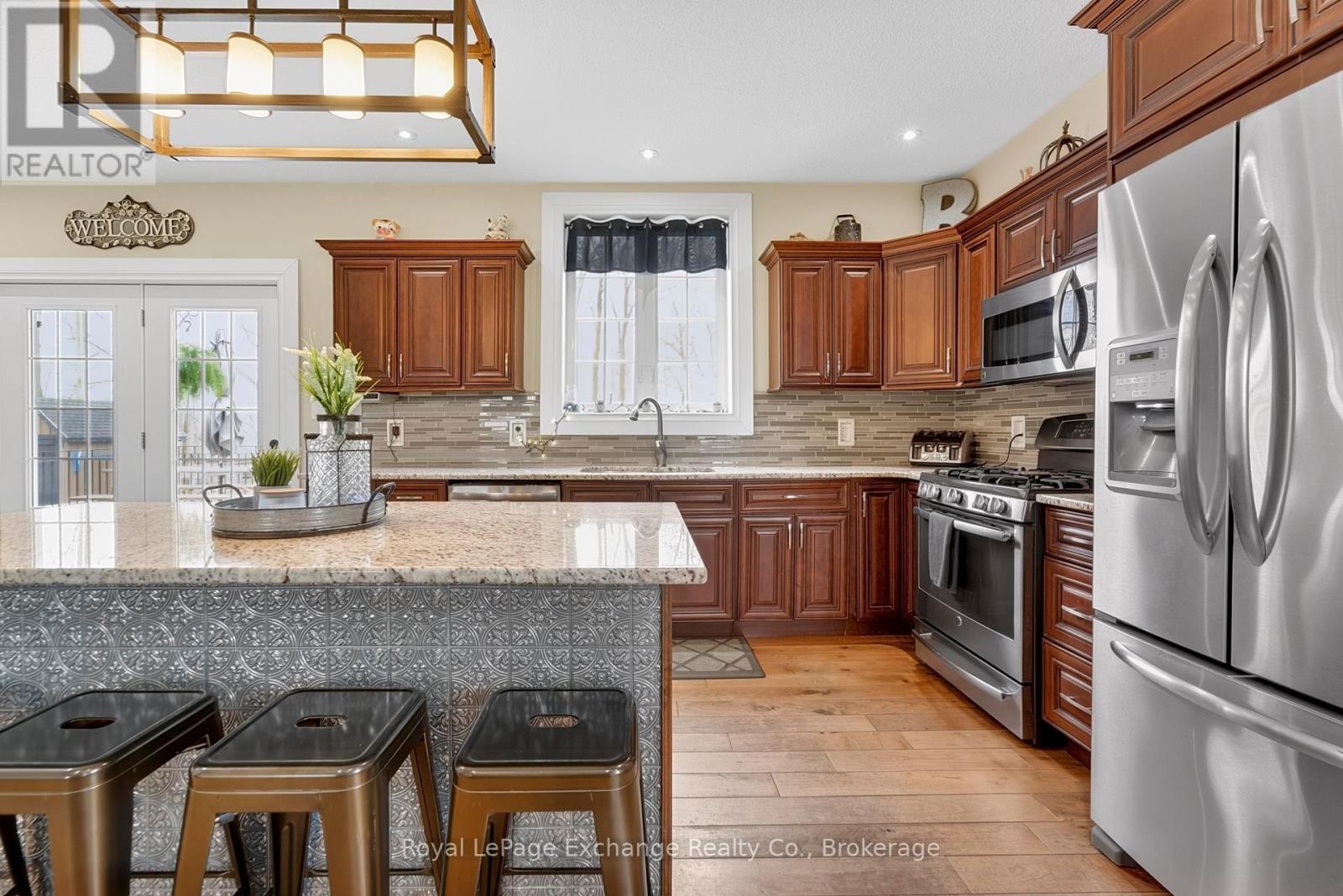 84189 UPPER RD., RR#3, LAKELAND ESTATES - 16
