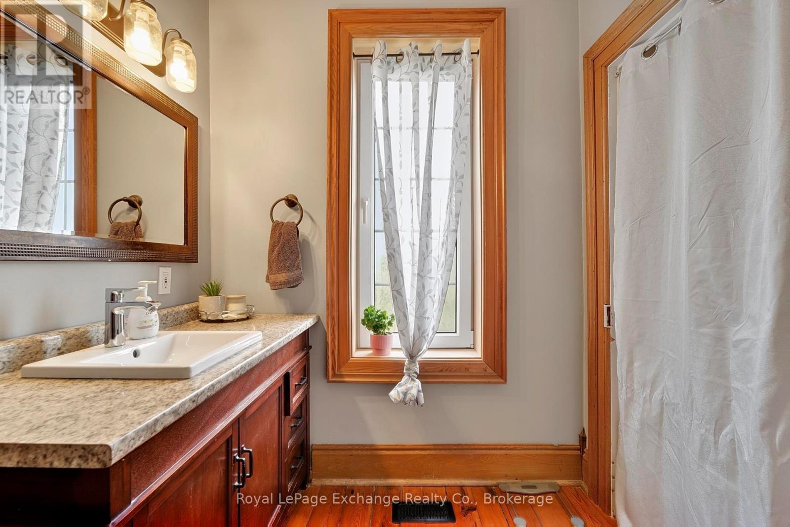 84189 UPPER RD., RR#3, LAKELAND ESTATES - 28