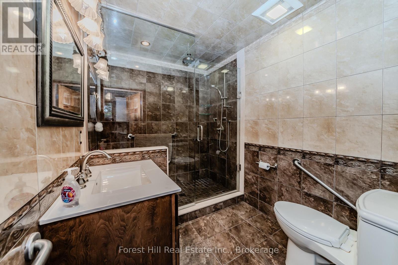 53 TODHOLM DRIVE - 25