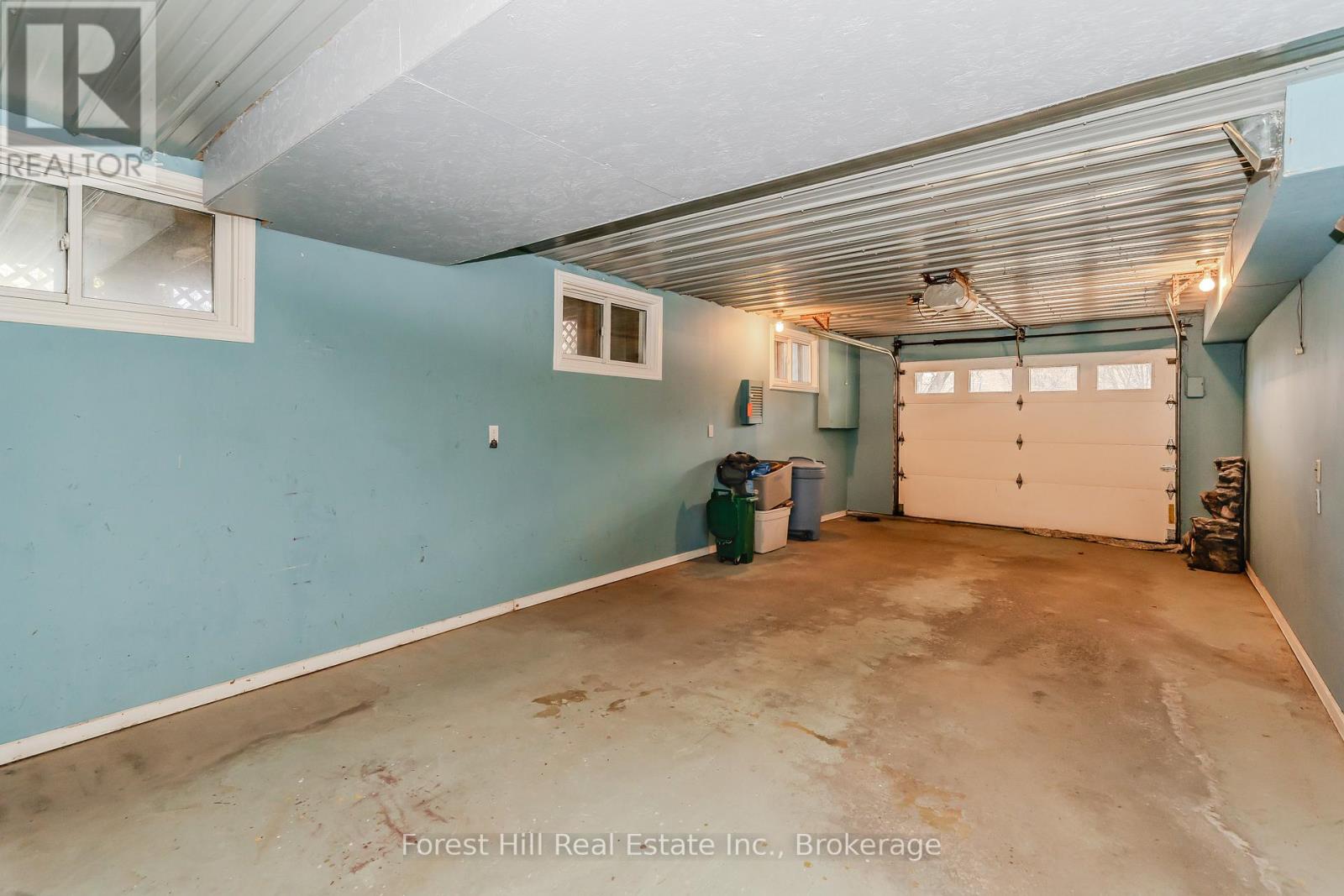 53 TODHOLM DRIVE - 40
