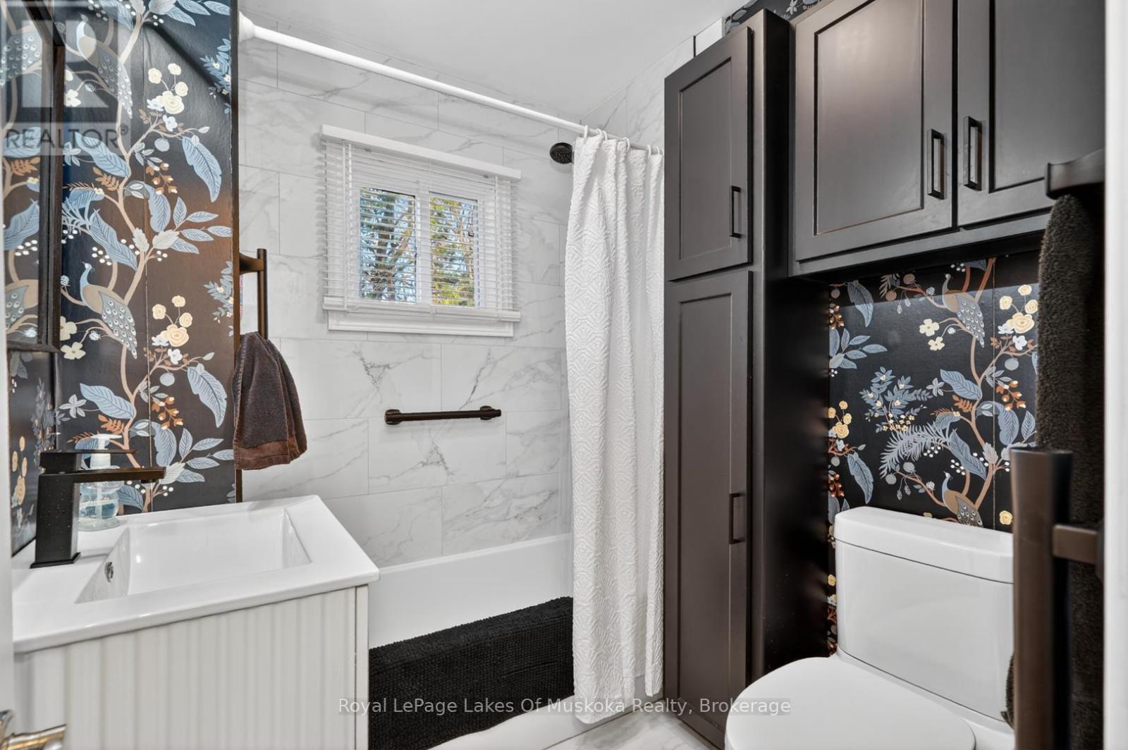 354 SKYLINE DRIVE - 26