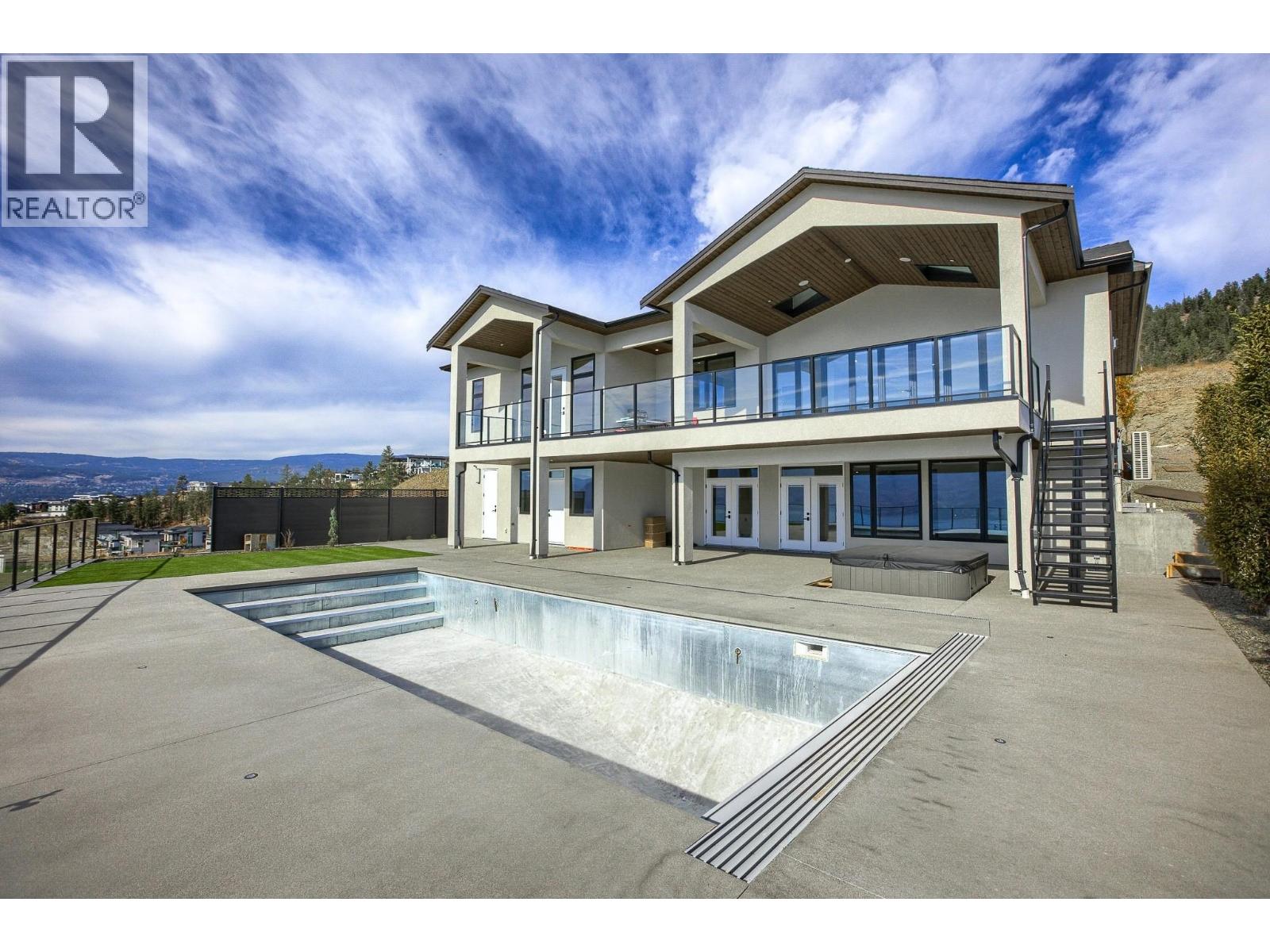  1403 Vineyard Drive, West Kelowna