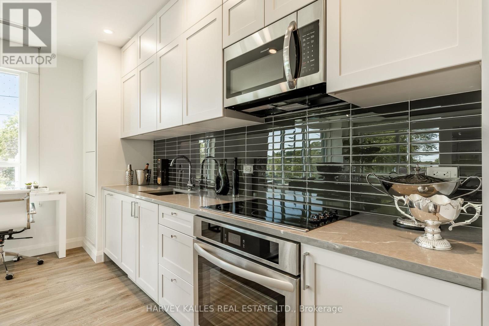 Listing photo of 1305 - 71 REDPATH AVENUE