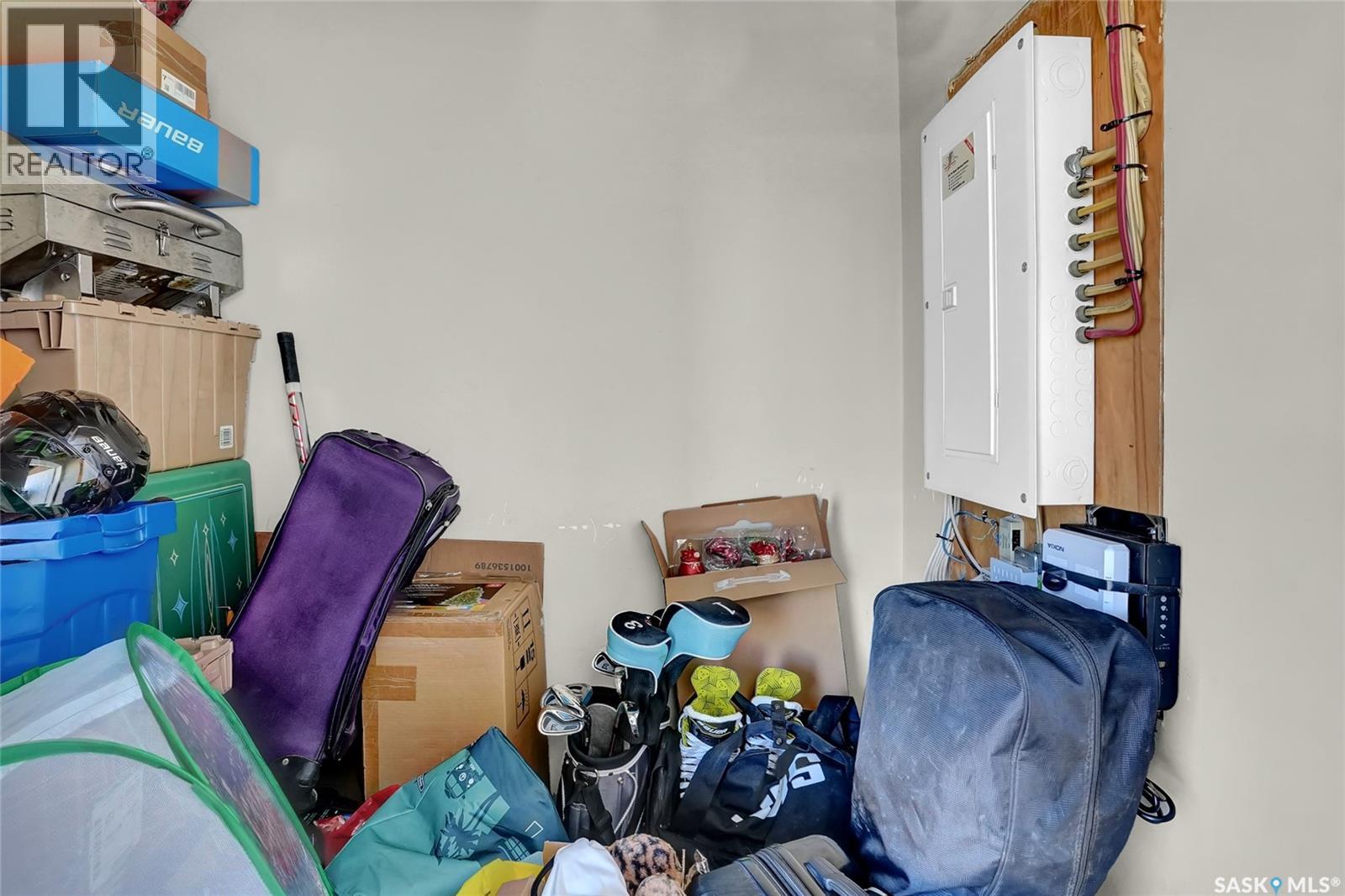 #405 3826 Dewdney AVENUE E - 21