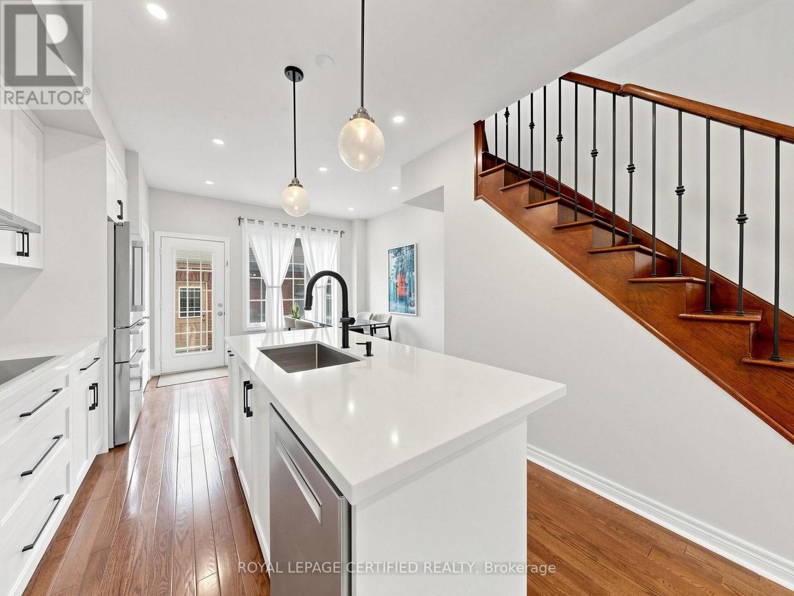 47 RED BRICK ROAD - 13