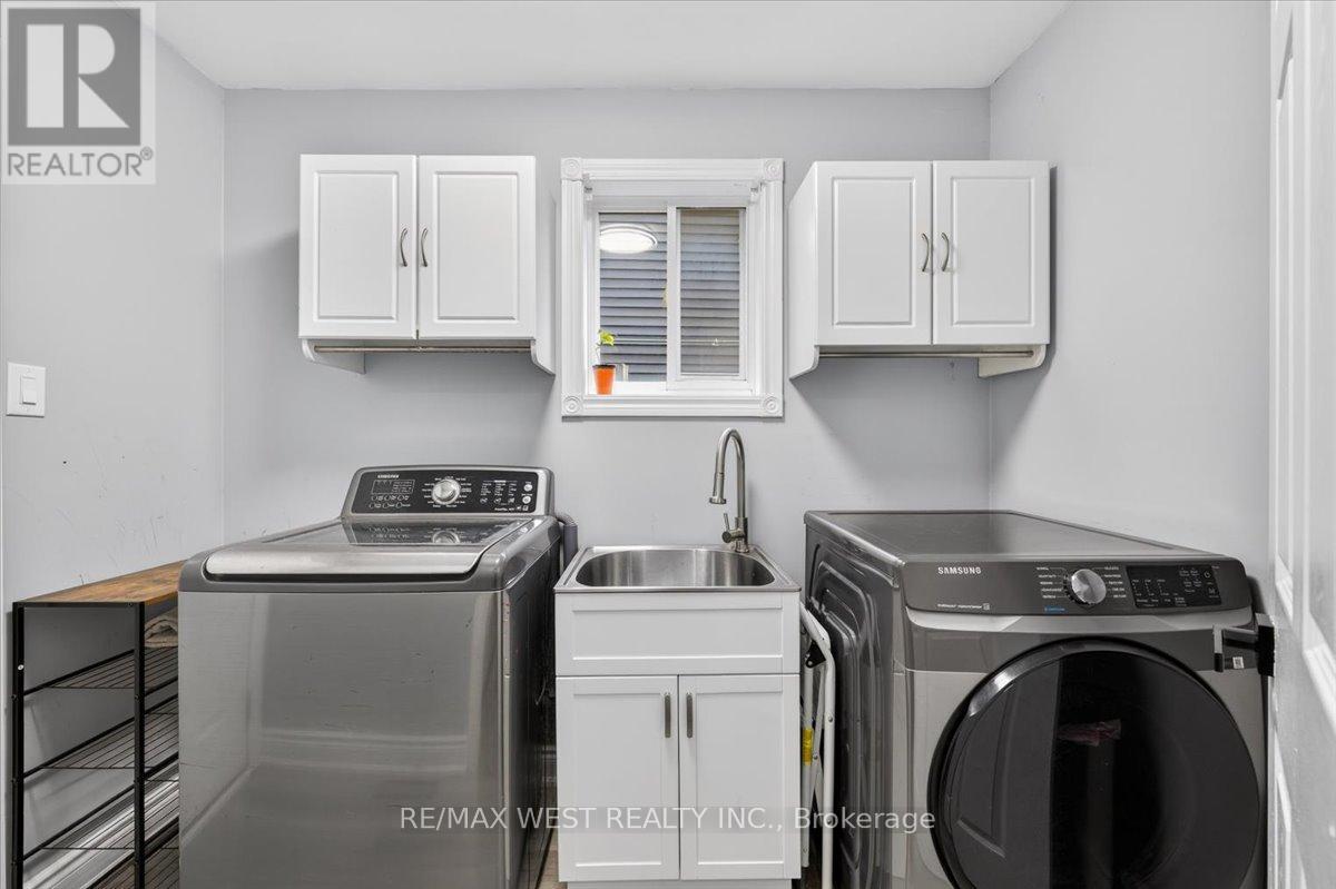 51 STANLEY STREET - 21