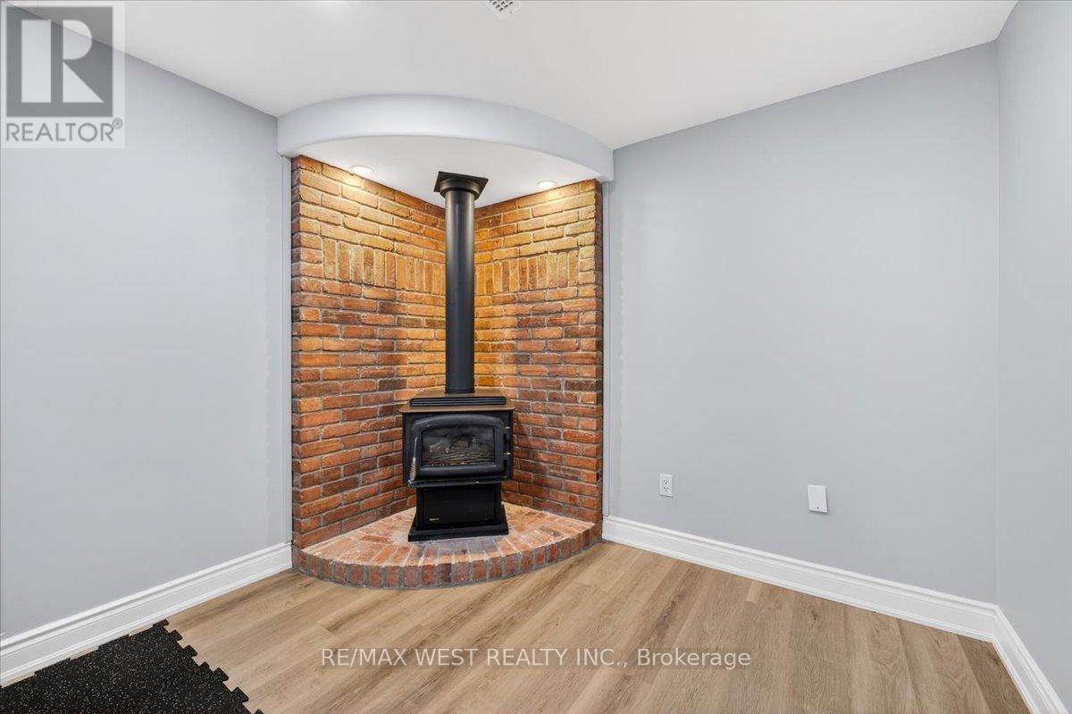 51 STANLEY STREET - 39
