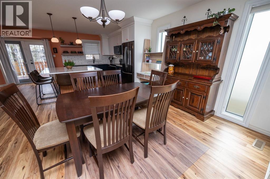 25 Gilbert Crescent, Red Deer