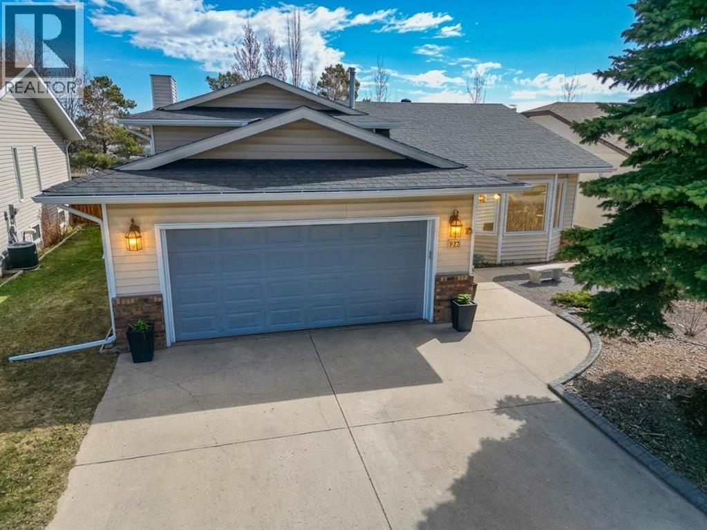25 Gilbert Crescent, Red Deer