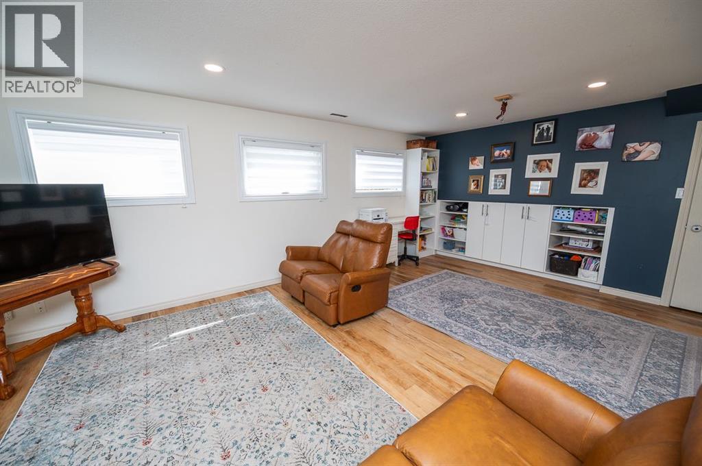 25 Gilbert Crescent, Red Deer