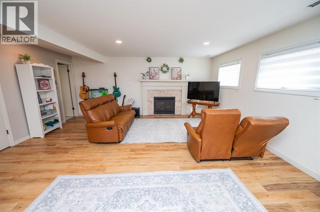 25 Gilbert Crescent, Red Deer