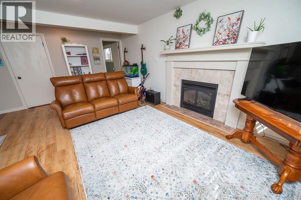 25 Gilbert Crescent, Red Deer