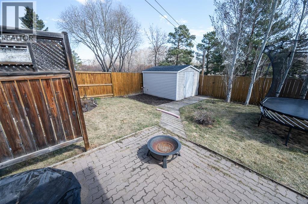 25 Gilbert Crescent, Red Deer