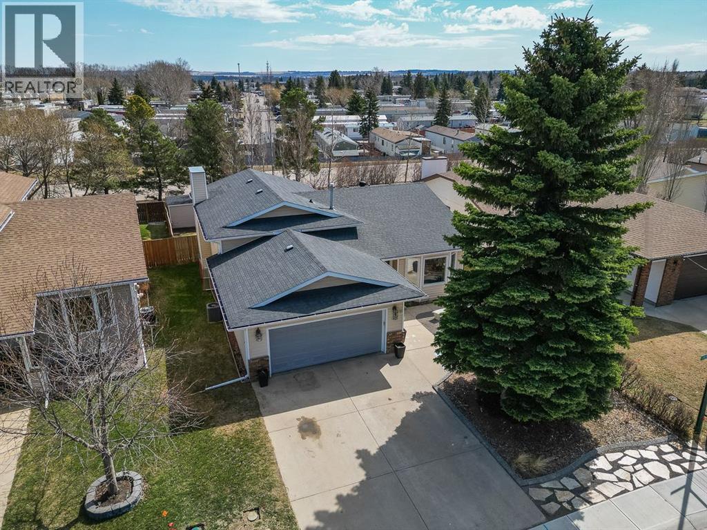 25 Gilbert Crescent, Red Deer