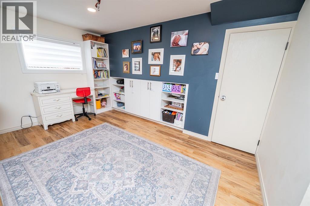 25 Gilbert Crescent, Red Deer