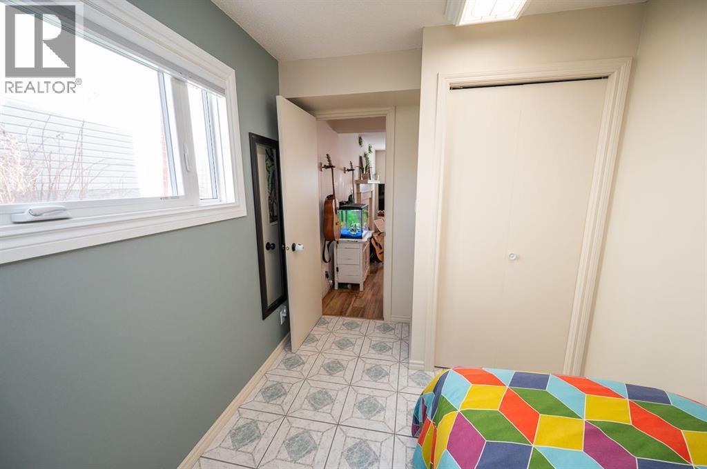 25 Gilbert Crescent, Red Deer