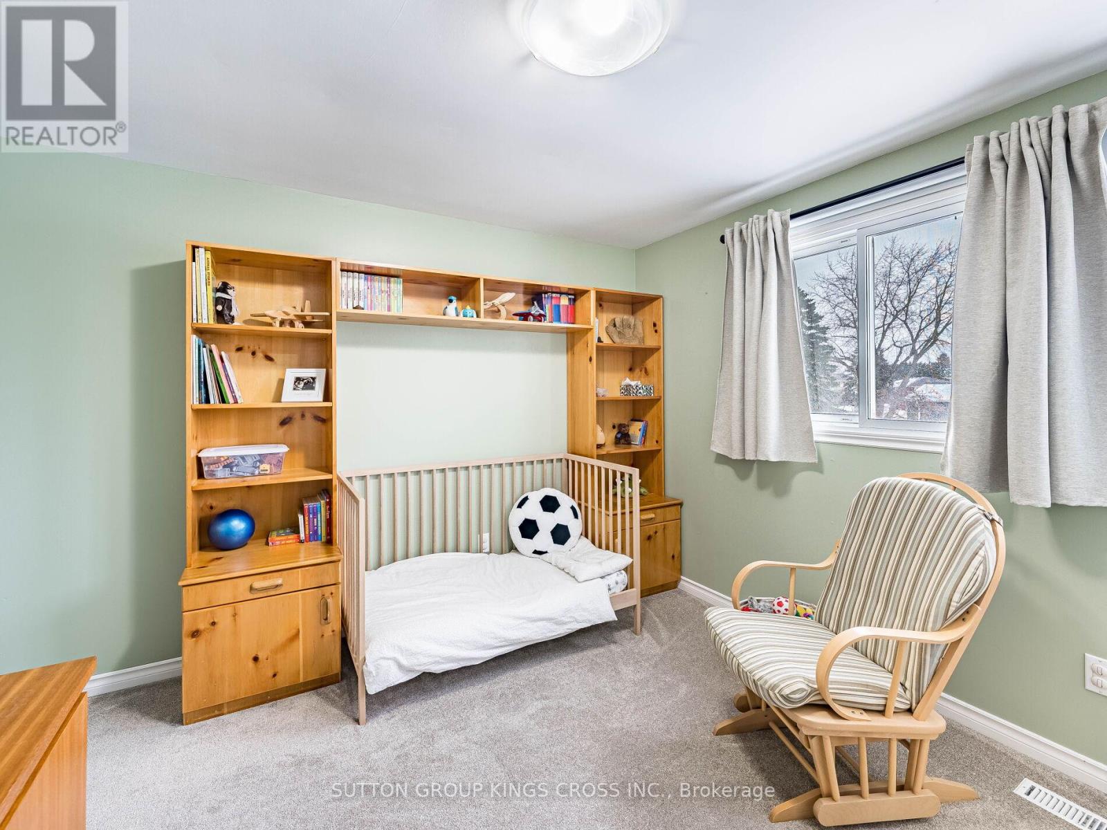 11 BELLEFIELD CRESCENT - 34