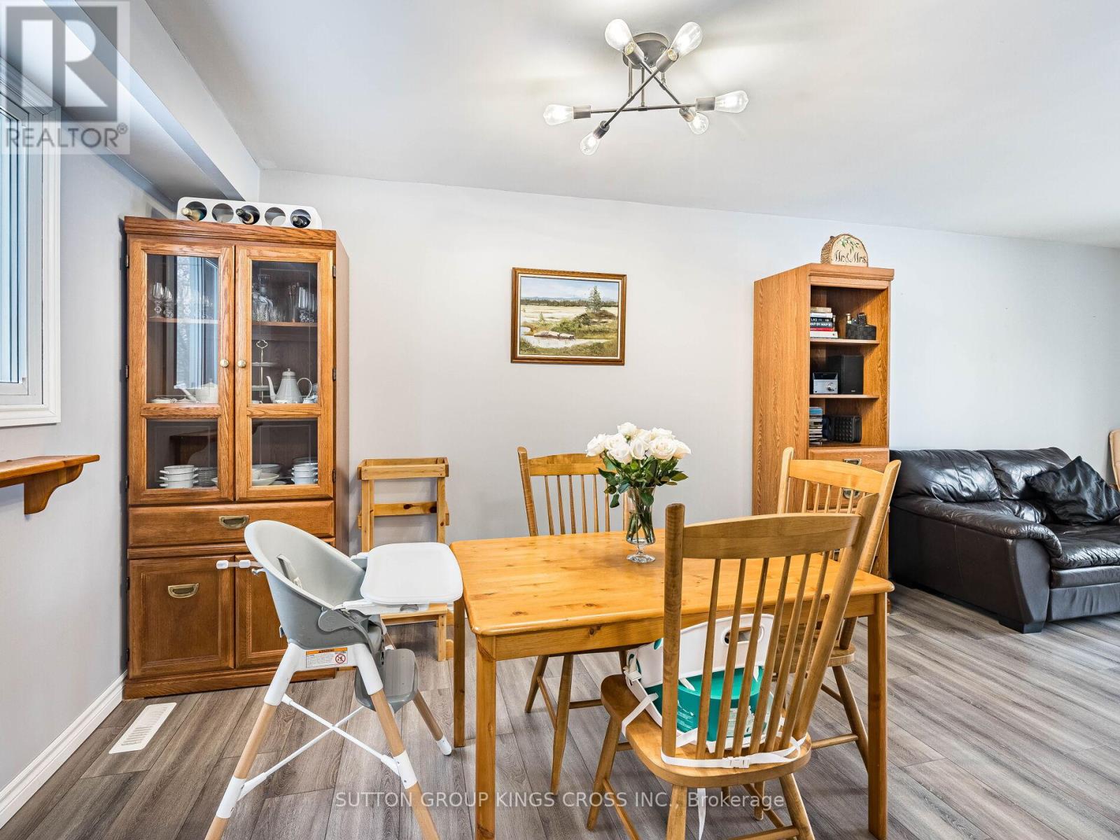 11 BELLEFIELD CRESCENT - 14