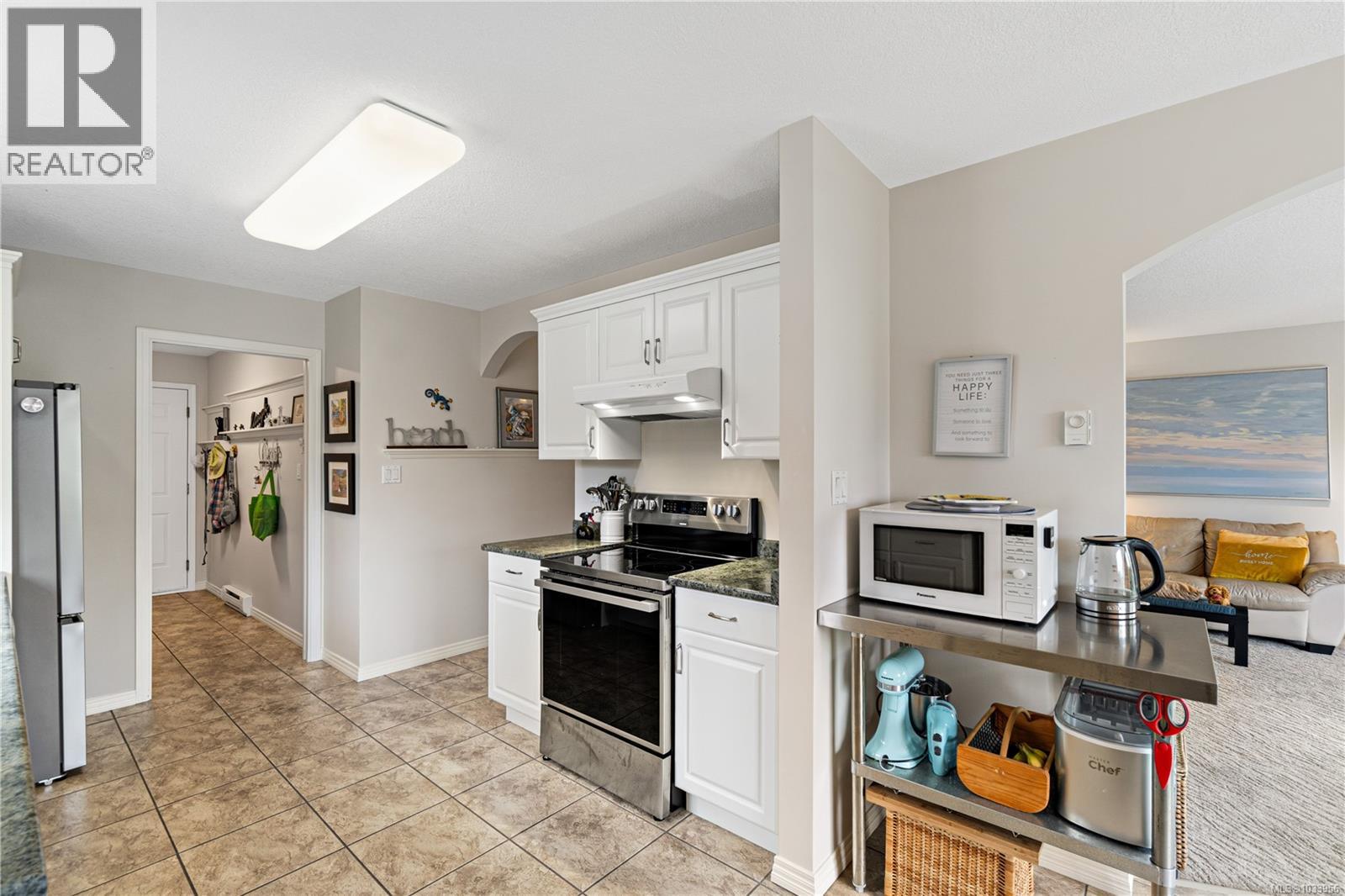 300 Church Rd - Image 2