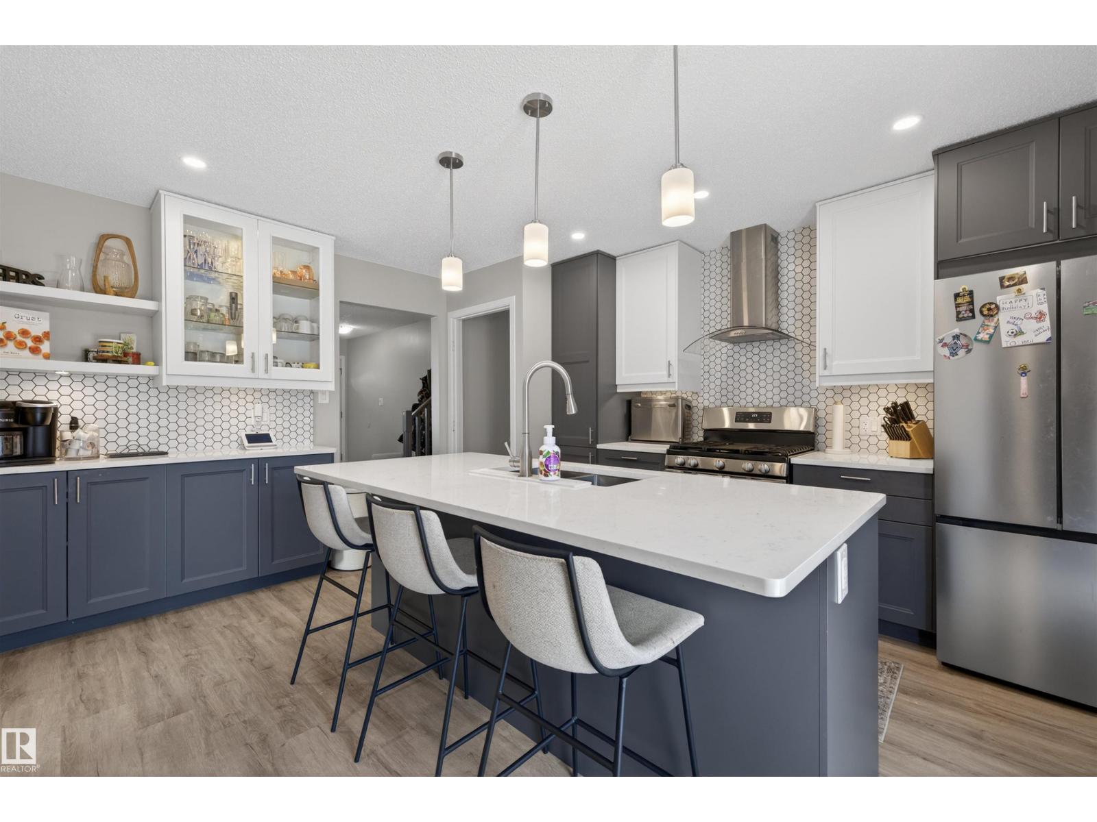 78 GREYSTONE CR - 2