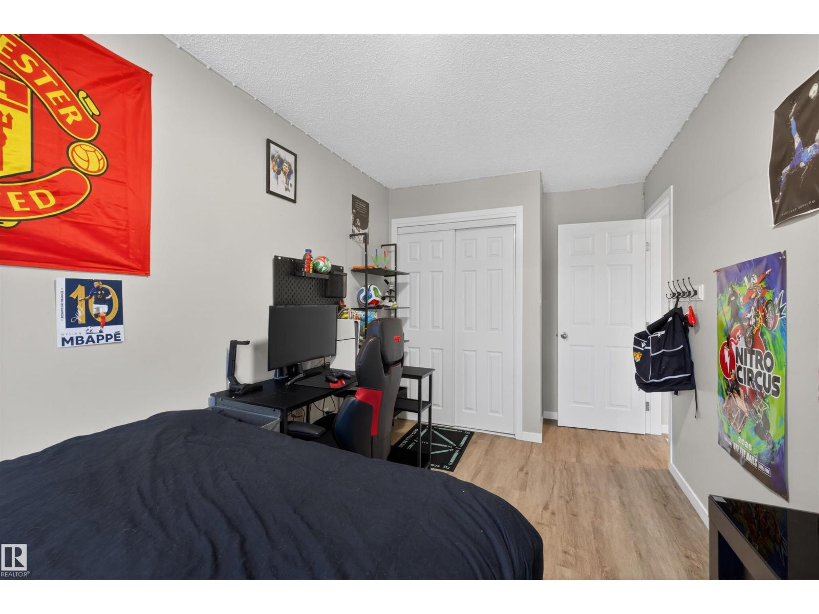 78 GREYSTONE CR - 23