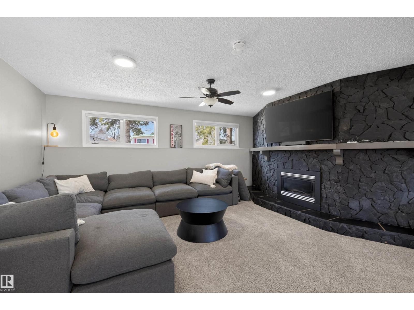 78 GREYSTONE CR - 24