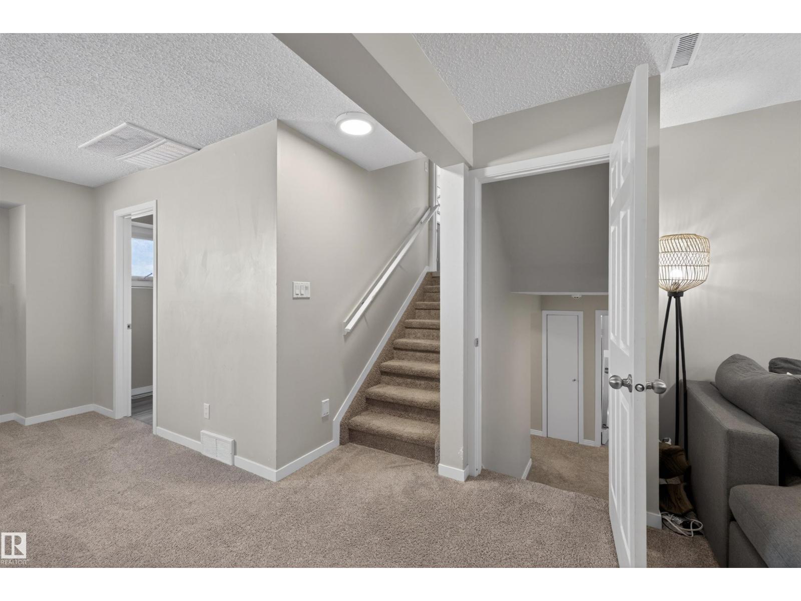 78 GREYSTONE CR - 31