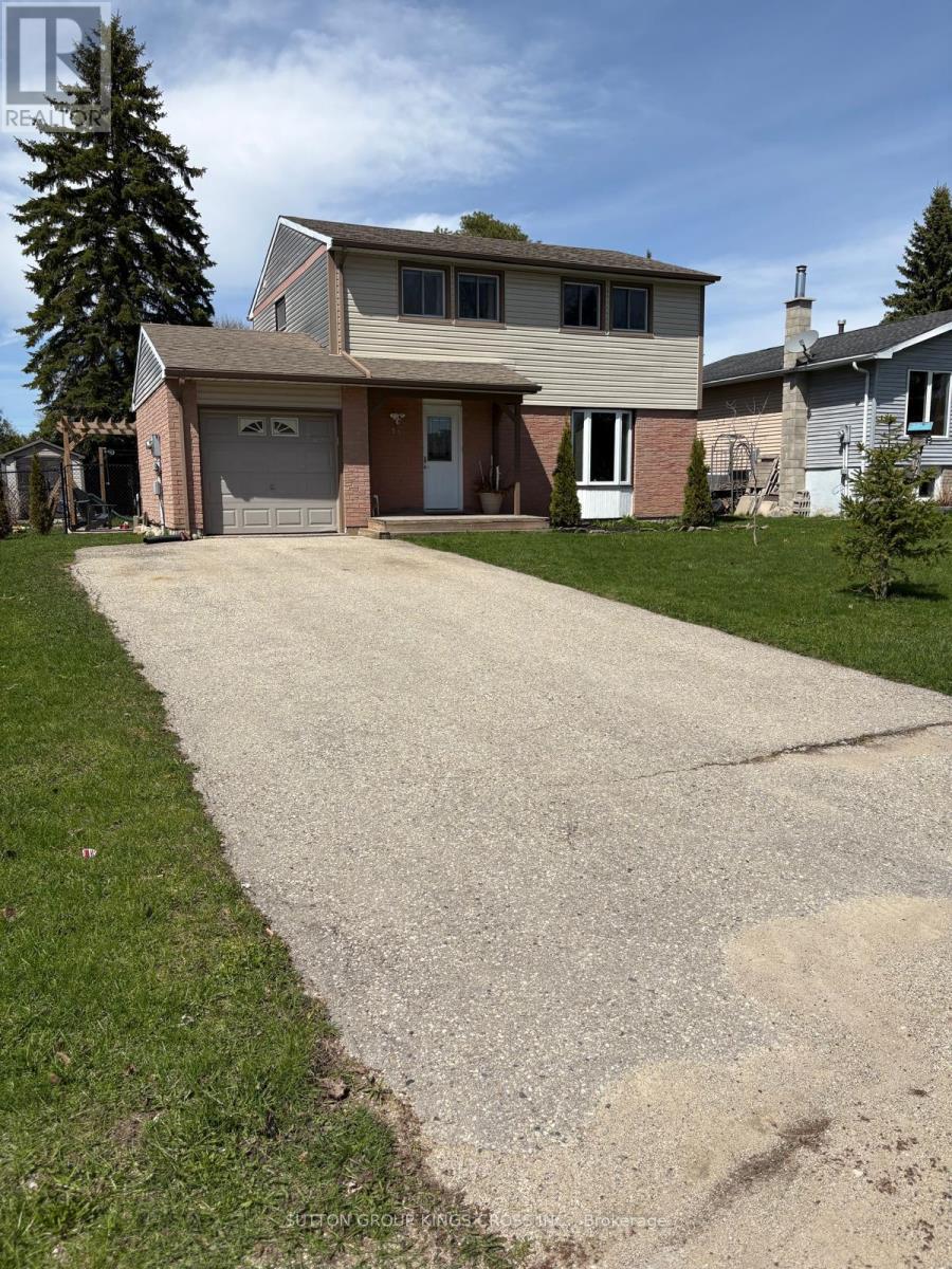 11 BELLEFIELD CRESCENT - Image 3
