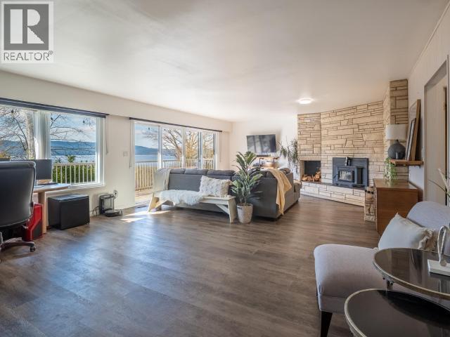 2277 PHILLIPS ROAD, Powell River
