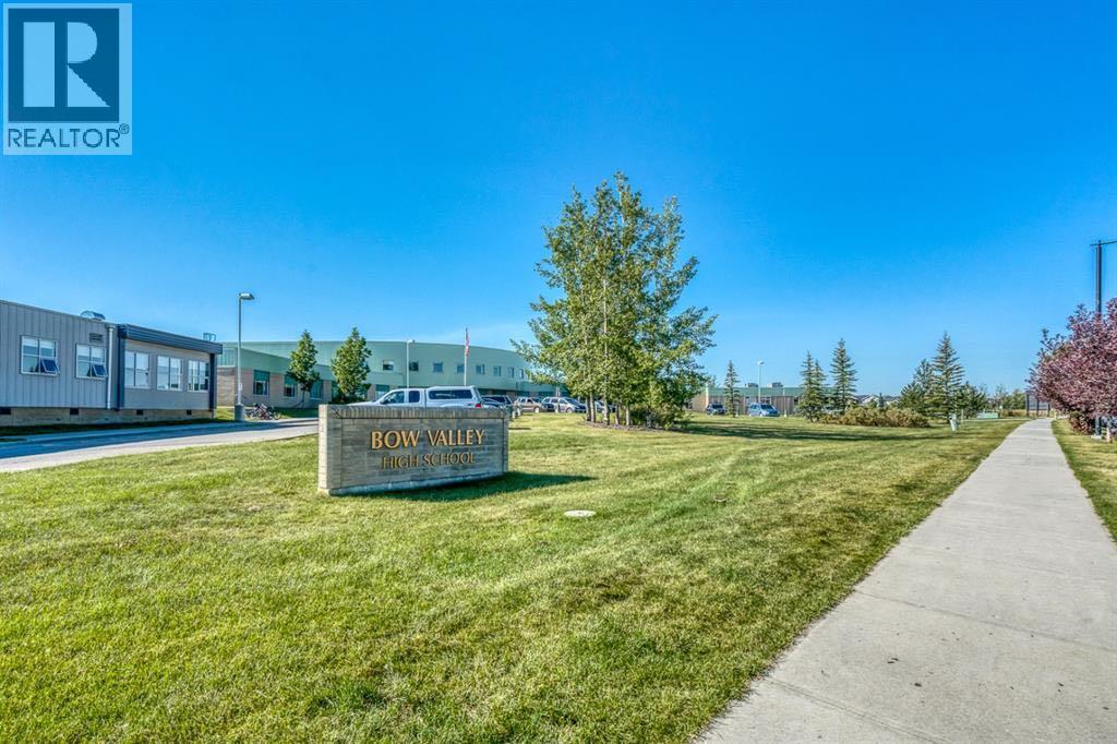 #905 525 River Heights Drive - 35