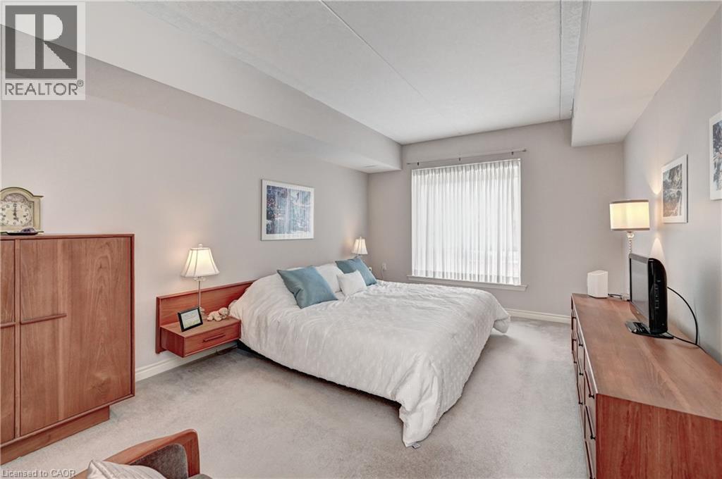 405 ERB Street W Unit# 505, Waterloo, Ontario, N2L1W7 — Photo 25