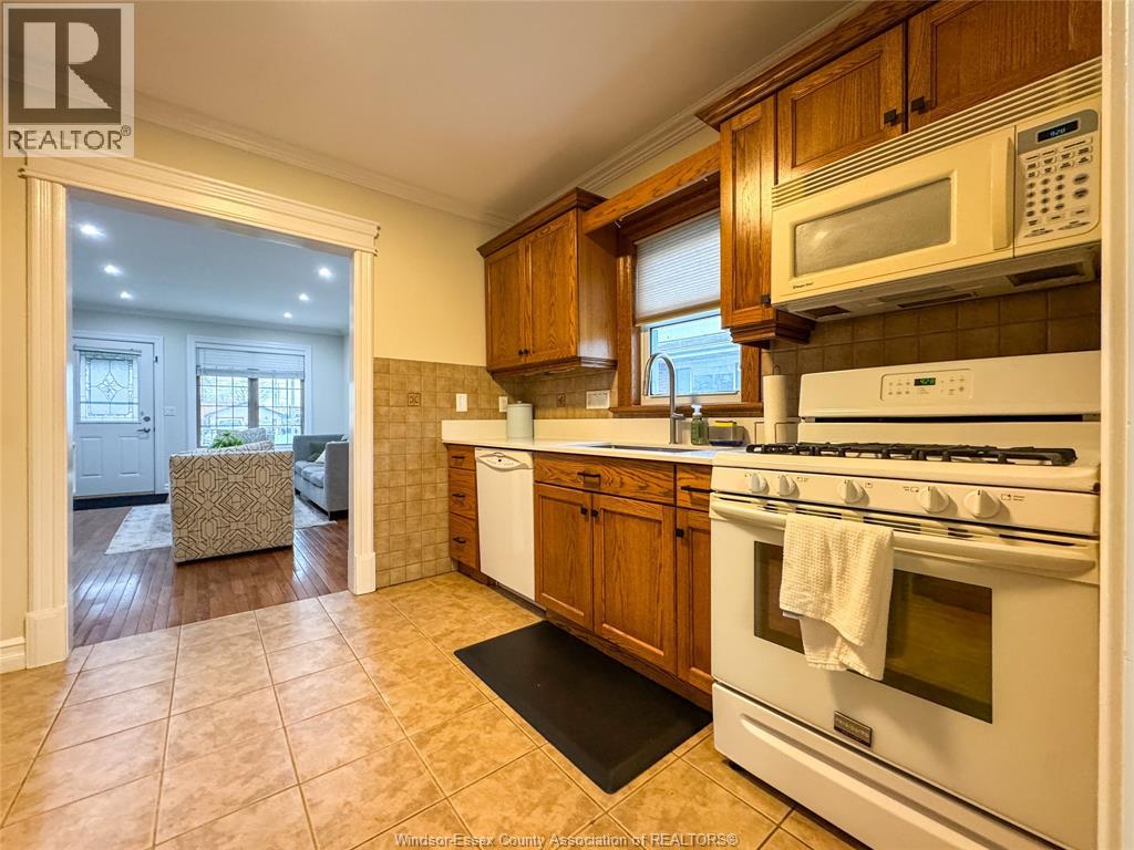 2579 LLOYD GEORGE BOULEVARD, Windsor, Ontario, N8T2T3 — Photo 13