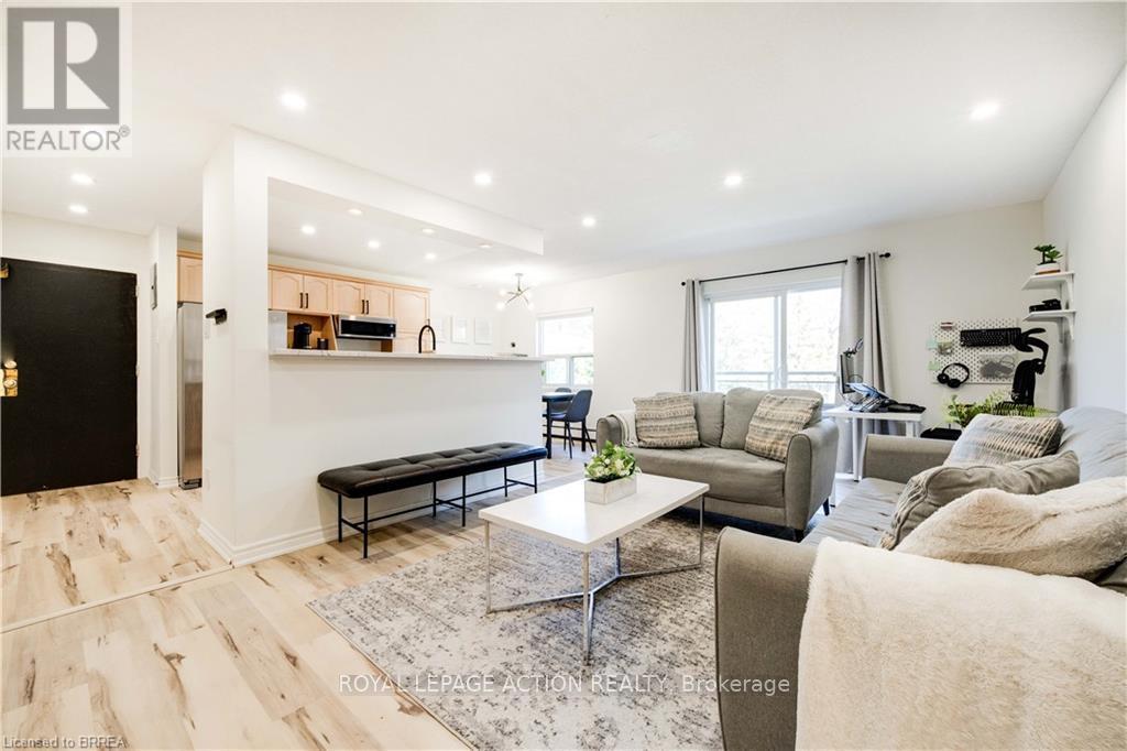 4 - 608 GREY STREET — photo 10